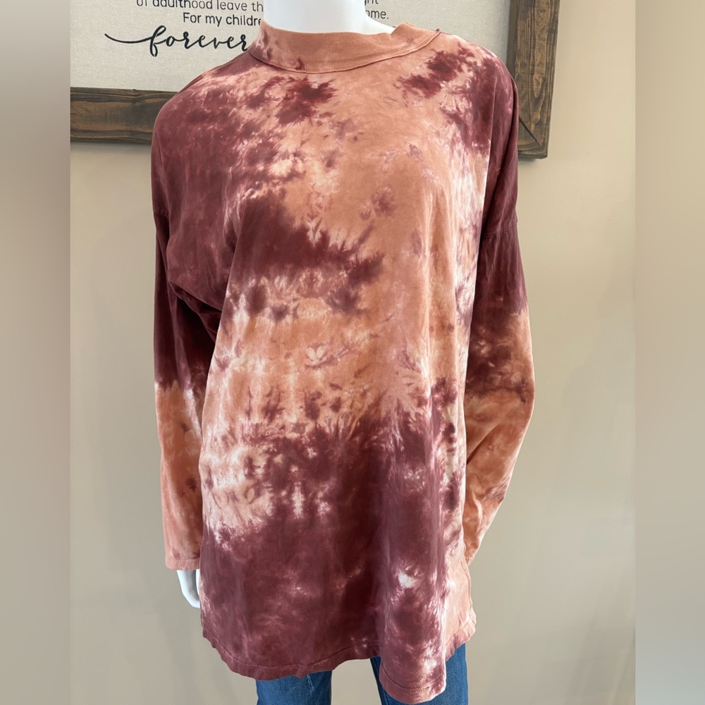 We The Free Maroon and Peach Tie-Dye Long Sleeve Top